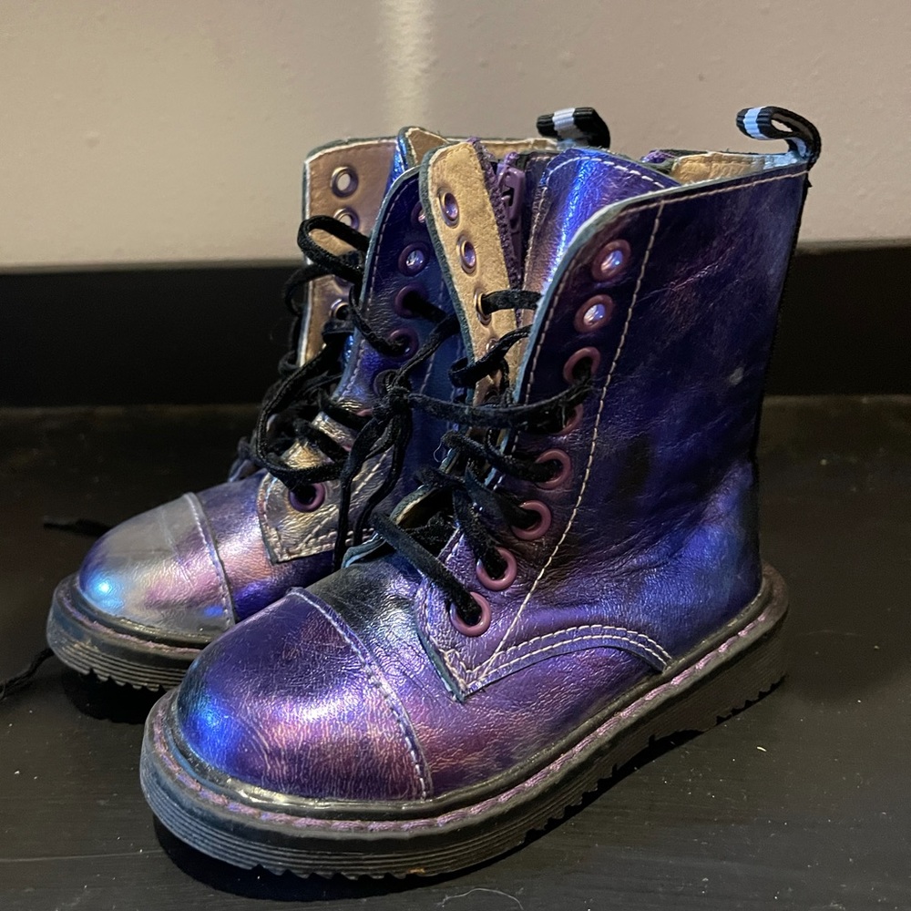 Size 6 galaxy combat boots toddler